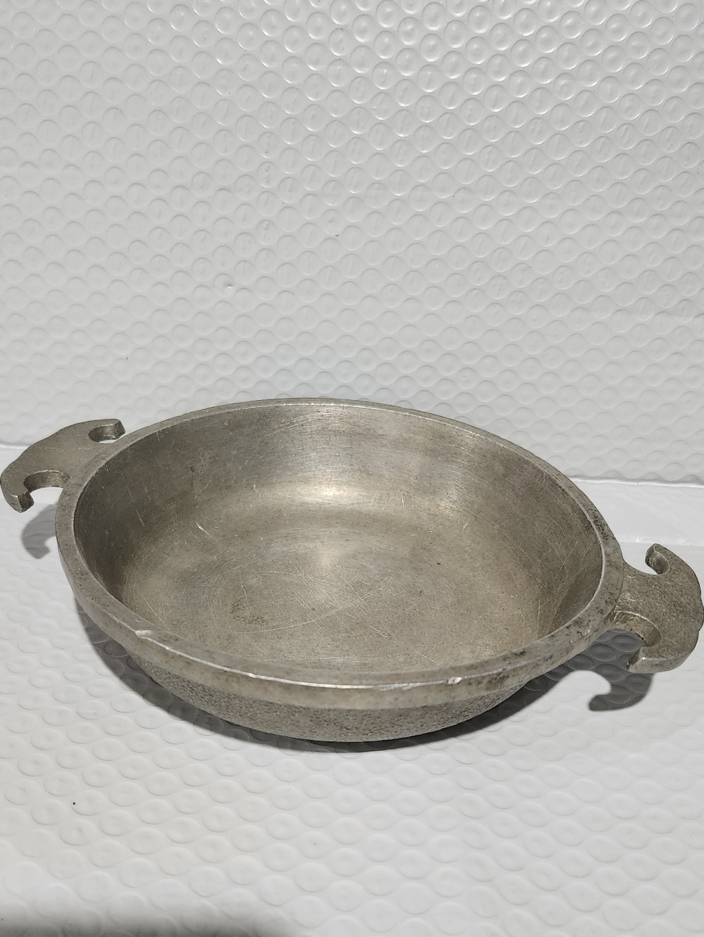 Vintage Guardian Service Hammered Cast Aluminum Pan